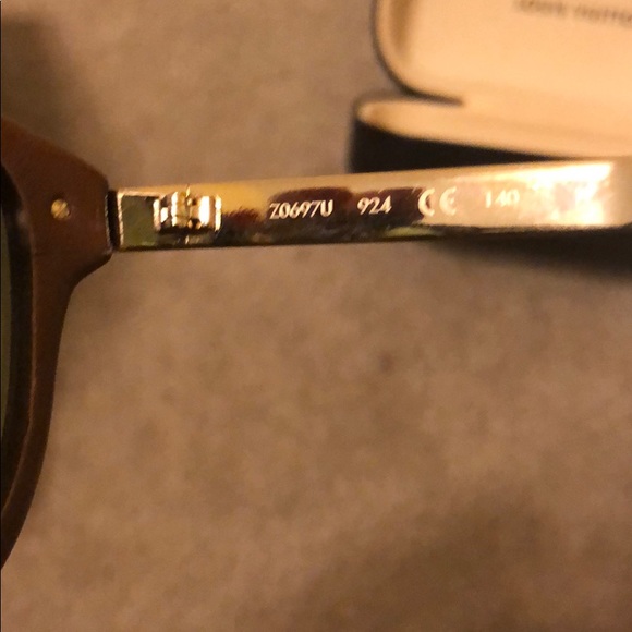 Louis Vuitton sunglasses - Picture 5 of 7